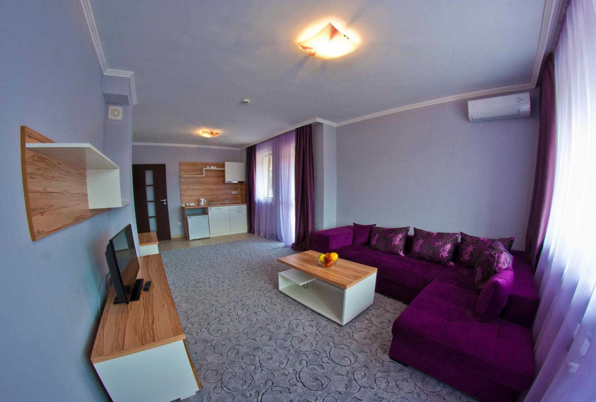 Enira Spa Hotel เวลินกราด ภายนอก รูปภาพ